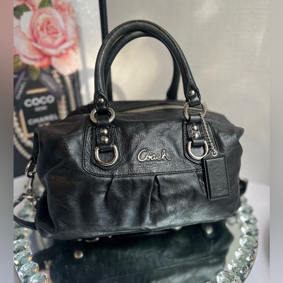 Coach Handbags - COACH Ashley Black Leather F15445 Shoulder Bag adjustable strap